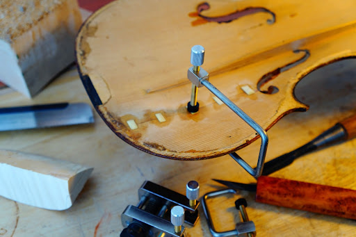 Luthier en Béjar: Eduardo Francés Bruno – Luthier